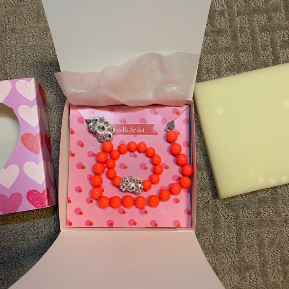 Stella & dot girls - Picture 3 of 7